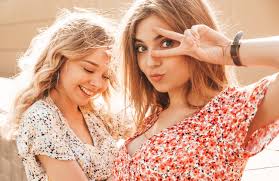 Tanışma ve Sohbet Odaları